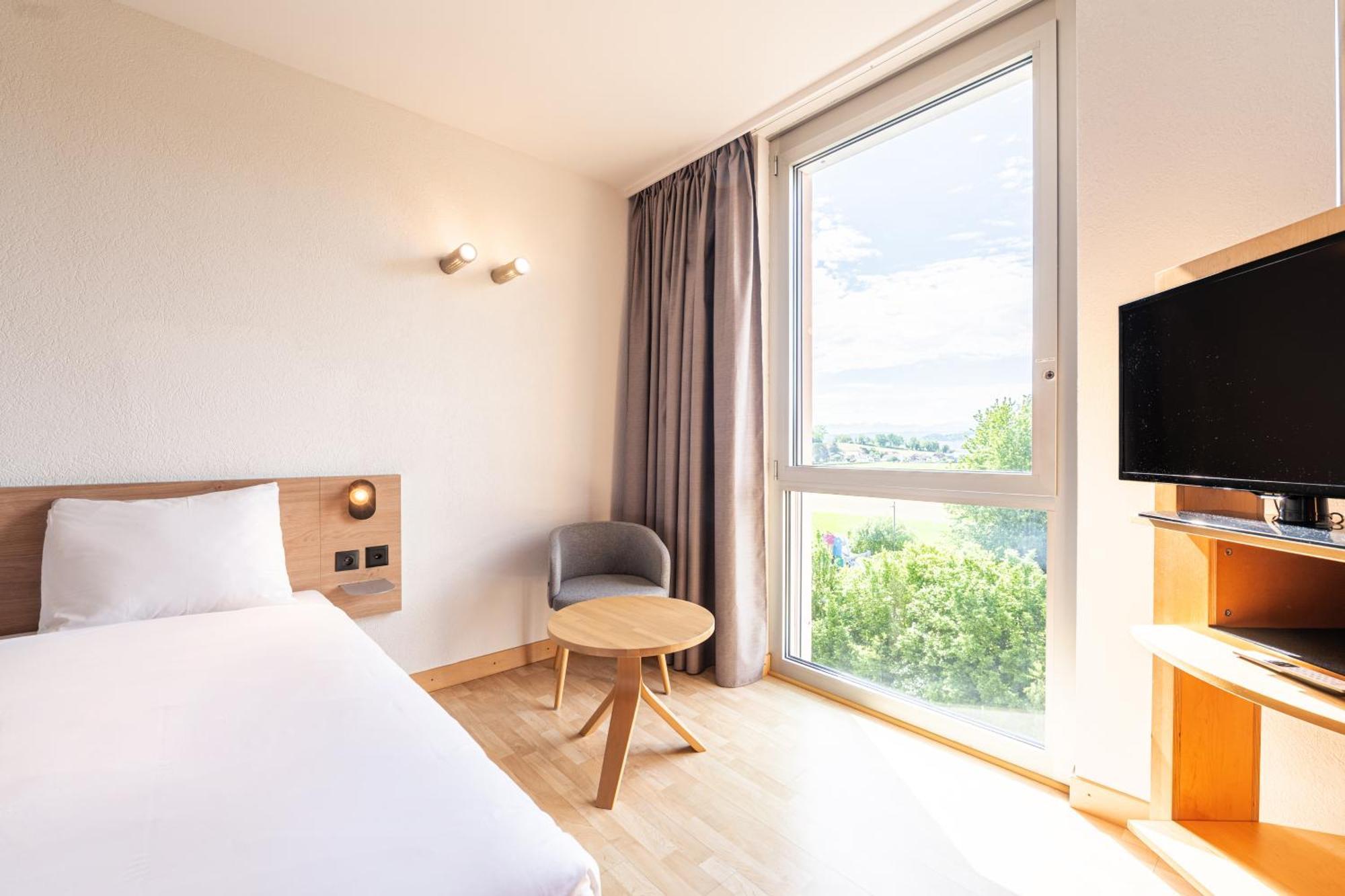 B&B Hotel Lully 3 Lakes Estavayer-le-lac Exterior foto