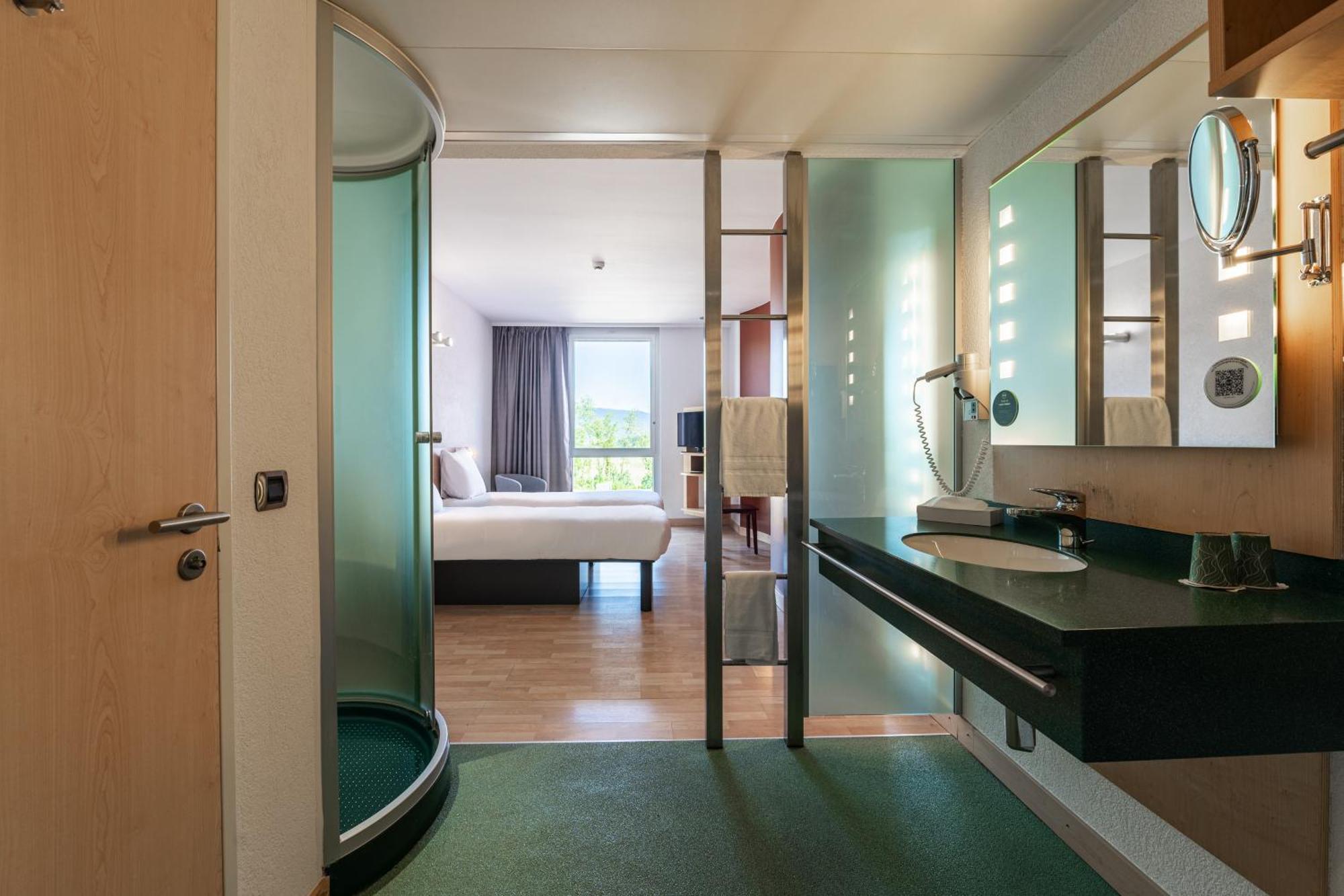 B&B Hotel Lully 3 Lakes Estavayer-le-lac Quarto foto
